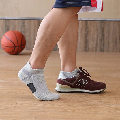 Anti-Slip Football Socks for Men & Women - Breathable, Deodorous Cotton Sport Socks for Soccer & Basketball (Sizes 39-45)
